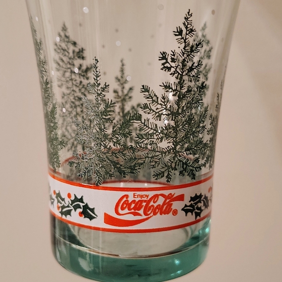 Coca-Cola Holiday Themed Glasses. 1 Polar Bear, 1 Holiday Pine, 2 Santa. - Picture 4 of 8